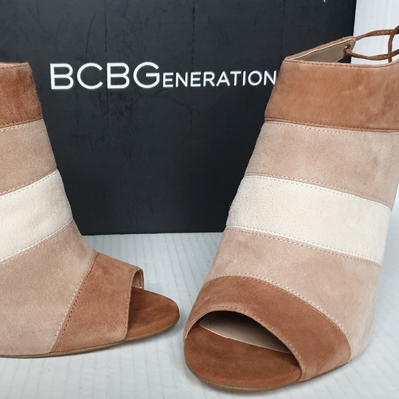 BCBGeneration Meirin Brown/Tan Colorblock Open Toe Tie Stiletto Heel Sandals  7 - Picture 8 of 16